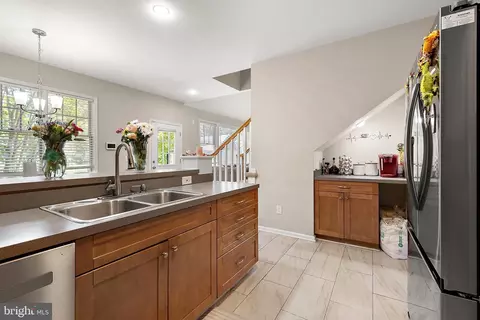Kitchen - 1501 Handys Mdw, Salisbury, MD 21801 photo 3 of 6