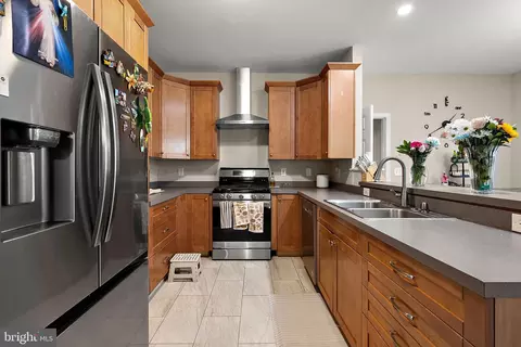 Kitchen - 1501 Handys Mdw, Salisbury, MD 21801 photo 1 of 6