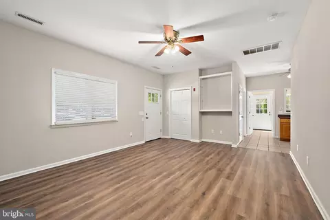 Living - 1501 Handys Mdw, Salisbury, MD 21801 photo 4 of 5