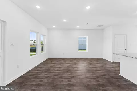Living - 313 Clement Loop, Salisbury, MD 21801 photo 1 of 2