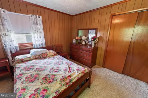 Bedroom - 33997 E Line Rd, Delmar, MD 21875 photo 8 of 12