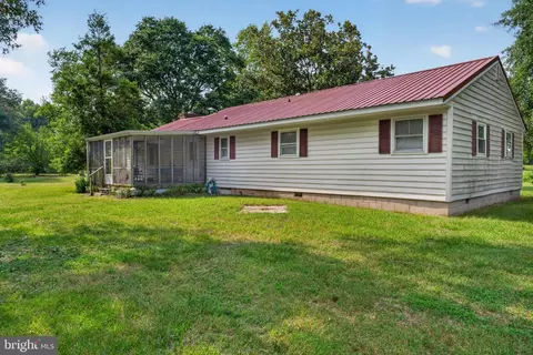 Exterior - 33997 E Line Rd, Delmar, MD 21875 photo 1 of 9