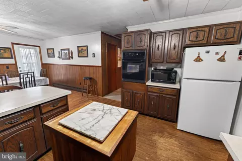 Entry Way - 33997 E Line Rd, Delmar, MD 21875 photo 2 of 3