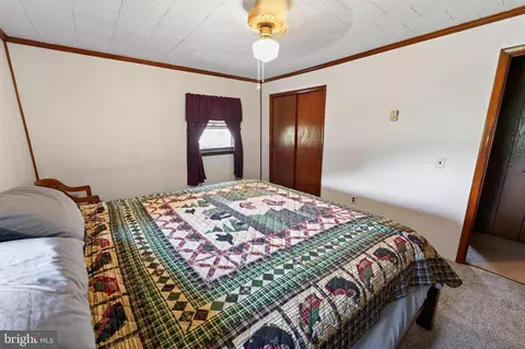 Bedroom - 33997 E Line Rd, Delmar, MD 21875 photo 4 of 12