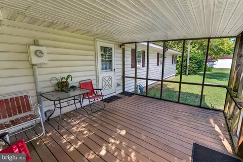 Exterior - 33997 E Line Rd, Delmar, MD 21875 photo 5 of 9