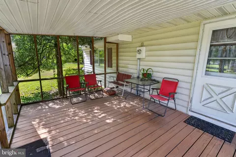 Exterior - 33997 E Line Rd, Delmar, MD 21875 photo 4 of 9