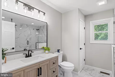 Bath - 30827 Ward Rd, Salisbury, MD 21804 photo 1 of 2