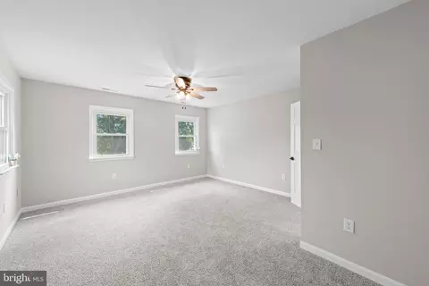 Bedroom - 30827 Ward Rd, Salisbury, MD 21804 photo 6 of 9