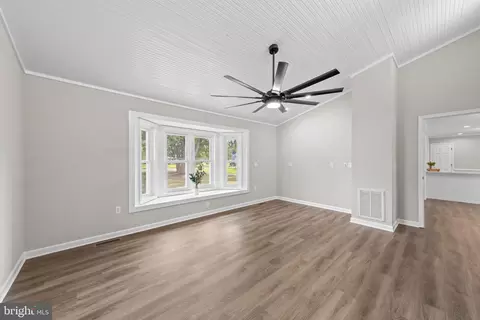 Living - 30827 Ward Rd, Salisbury, MD 21804 photo 5 of 5