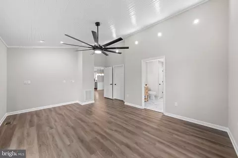 Entry Way - 30827 Ward Rd, Salisbury, MD 21804 photo 4 of 4