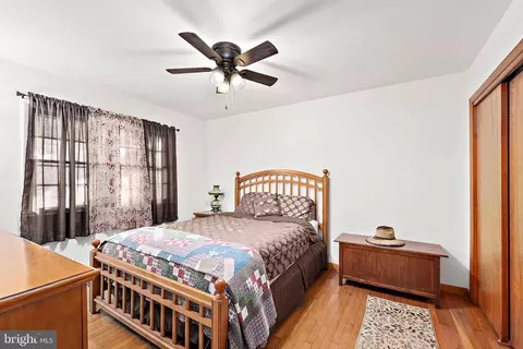 Bedroom - 6986 Bent Pine Rd, Willards, MD 21874 photo 1 of 9