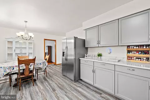 Kitchen - 6986 Bent Pine Rd, Willards, MD 21874 photo 4 of 5