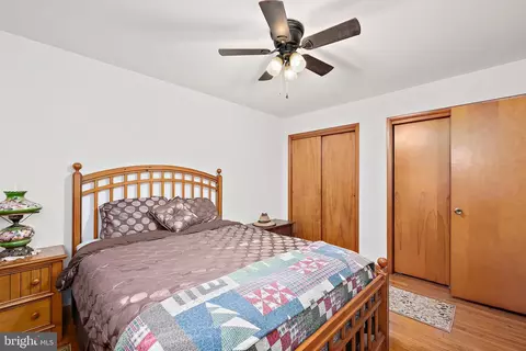 Bedroom - 6986 Bent Pine Rd, Willards, MD 21874 photo 3 of 9