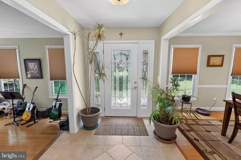 Entry Way - 5545 Nithsdale Dr, Salisbury, MD 21801 photo 1 of 4