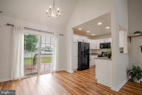 Entry Way - 8763 Lenox Dr, Delmar, MD 21875 photo 2 of 4