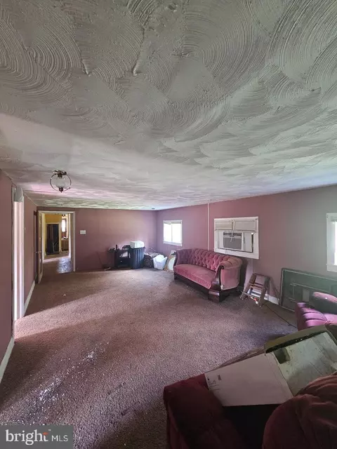 Living - 2695 Elsey Rd, Nanticoke, MD 21840 photo 2 of 2