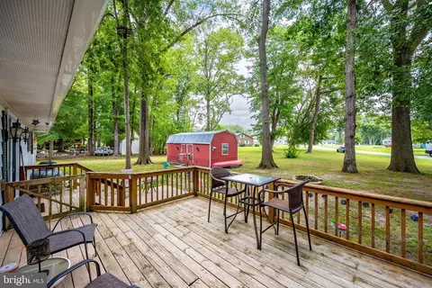 Exterior - 100 Barbara Ave, Hebron, MD 21830 photo 6 of 17