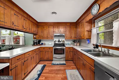 Kitchen - 100 Barbara Ave, Hebron, MD 21830 photo 2 of 6