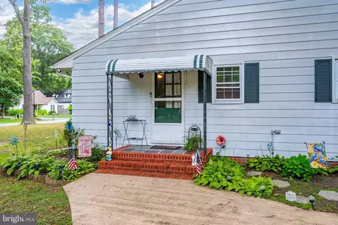 Exterior - 100 Barbara Ave, Hebron, MD 21830 photo 7 of 17
