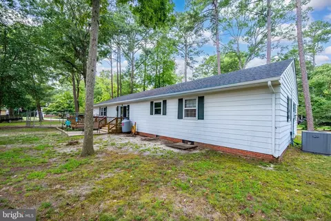Exterior - 100 Barbara Ave, Hebron, MD 21830 photo 14 of 17
