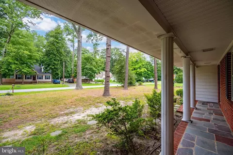 Exterior - 100 Barbara Ave, Hebron, MD 21830 photo 4 of 17