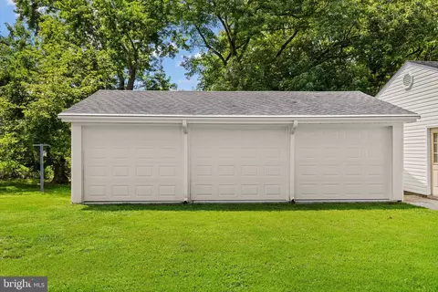 Exterior - 7010 Brantley Dr, Salisbury, MD 21804 photo 6 of 8
