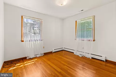 Bedroom - 7010 Brantley Dr, Salisbury, MD 21804 photo 1 of 7