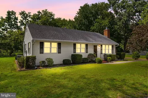 Exterior - 7010 Brantley Dr, Salisbury, MD 21804 photo 2 of 8