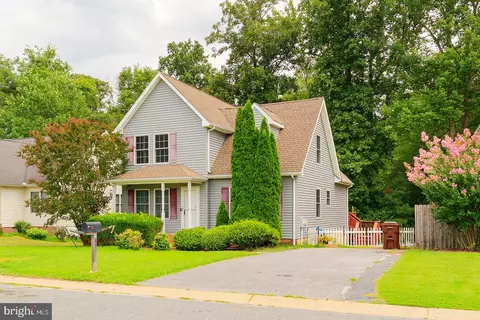 Exterior - 115 Emily Dr, Salisbury, MD 21804 photo 4 of 14