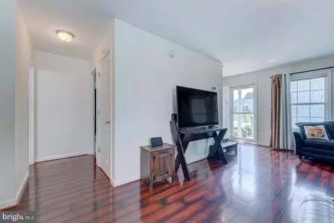 Entry Way - 115 Emily Dr, Salisbury, MD 21804 photo 4 of 7
