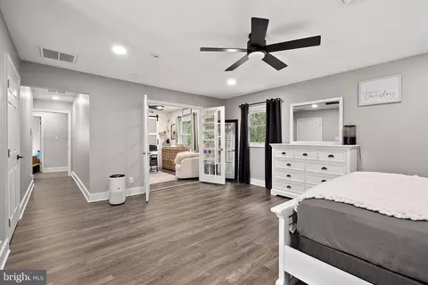 Entry Way - 5302 Chinaberry Dr, Salisbury, MD 21801 photo 6 of 11