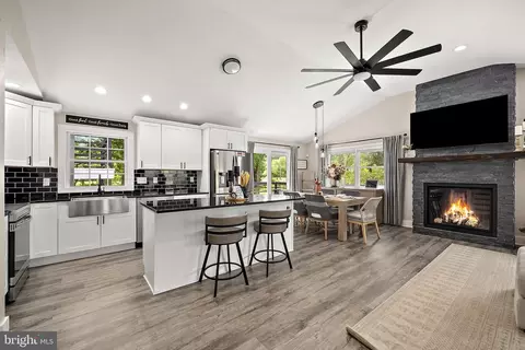 Kitchen - 5302 Chinaberry Dr, Salisbury, MD 21801 photo 1 of 6