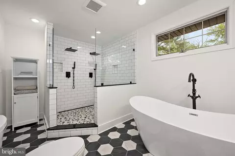 Bath - 5302 Chinaberry Dr, Salisbury, MD 21801 photo 3 of 5