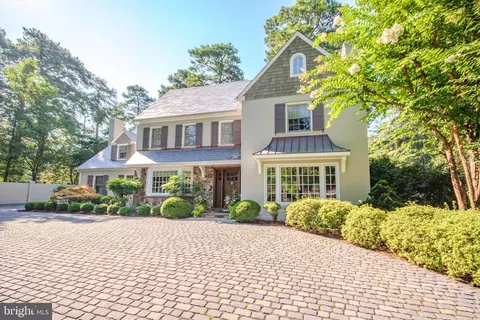 Exterior - 1031 Riverside Dr, Salisbury, MD 21801 photo 5 of 24