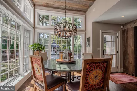 Dining - 1031 Riverside Dr, Salisbury, MD 21801 photo 2 of 4