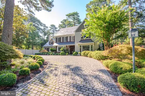 Exterior - 1031 Riverside Dr, Salisbury, MD 21801 photo 4 of 24
