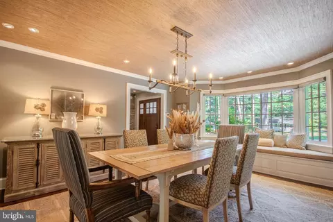 Dining - 1031 Riverside Dr, Salisbury, MD 21801 photo 3 of 4