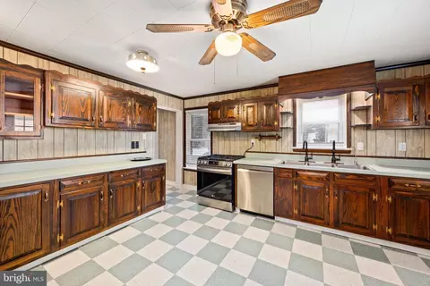 Kitchen - 111 E Lillian St, Hebron, MD 21830 photo 2 of 2
