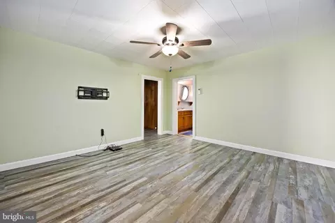 Living - 111 E Lillian St, Hebron, MD 21830 photo 2 of 5