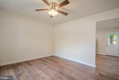 Living - 103 Kendall St, Salisbury, MD 21804 photo 1 of 3