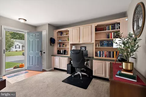 Entry Way - 148 Emily Dr, Salisbury, MD 21804 photo 2 of 3