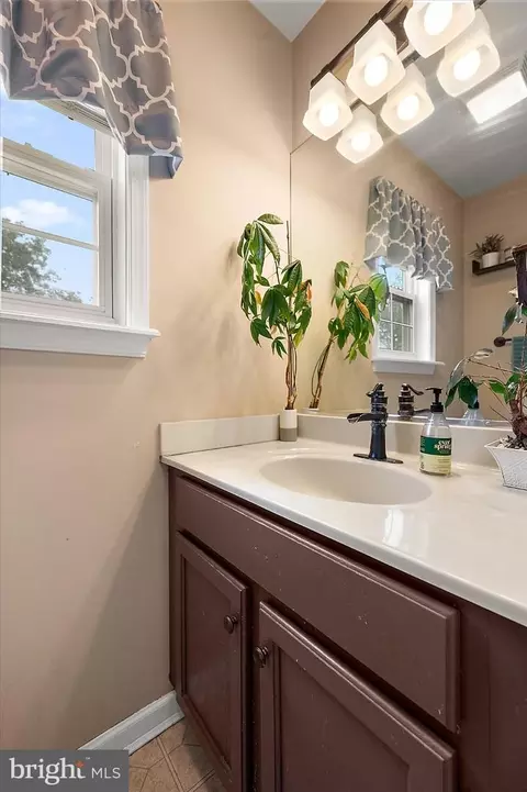 Bath - 148 Emily Dr, Salisbury, MD 21804 photo 1 of 2