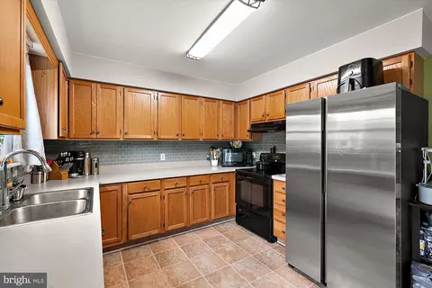 Kitchen - 148 Emily Dr, Salisbury, MD 21804 photo 2 of 5