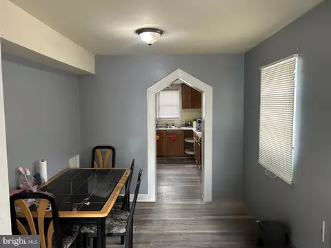 Entry Way - 1005 Marian St, Salisbury, MD 21804 photo 2 of 3