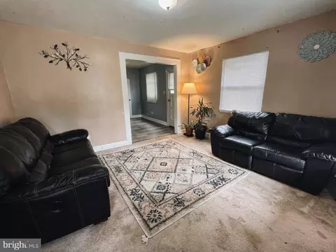 Living - 1005 Marian St, Salisbury, MD 21804 photo 1 of 1