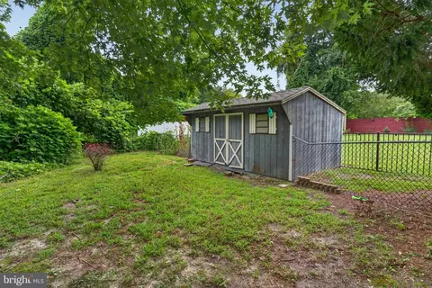 Exterior - 611 Lakeside Dr, Salisbury, MD 21801 photo 9 of 11