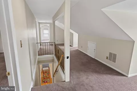 Entry Way - 611 Lakeside Dr, Salisbury, MD 21801 photo 14 of 17