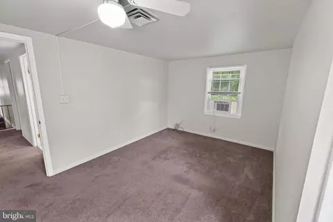 Bedroom - 611 Lakeside Dr, Salisbury, MD 21801 photo 3 of 6