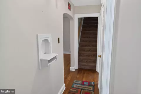 Entry Way - 611 Lakeside Dr, Salisbury, MD 21801 photo 11 of 17