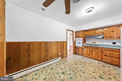 Entry Way - 504 Swan Rd, Salisbury, MD 21801 photo 1 of 1